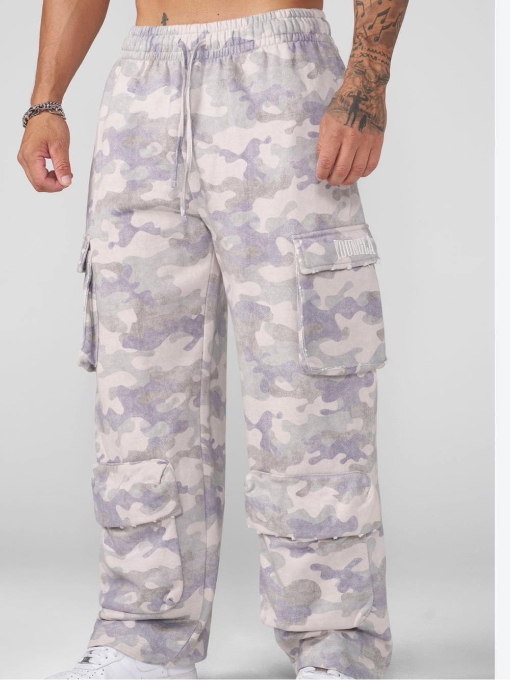 YOUNGLA OG DESERT CAMO SWEATPANTS - M